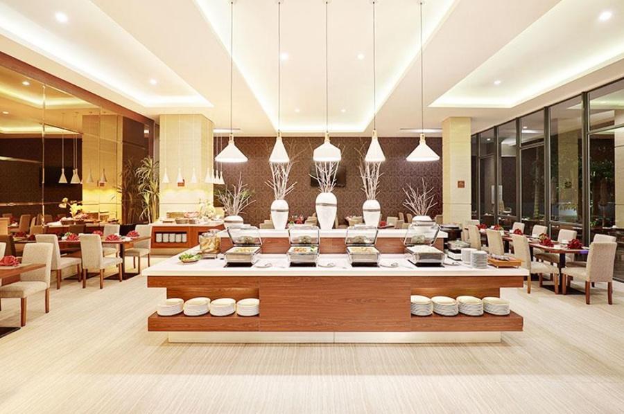 Swiss-Belhotel Соронг Экстерьер фото