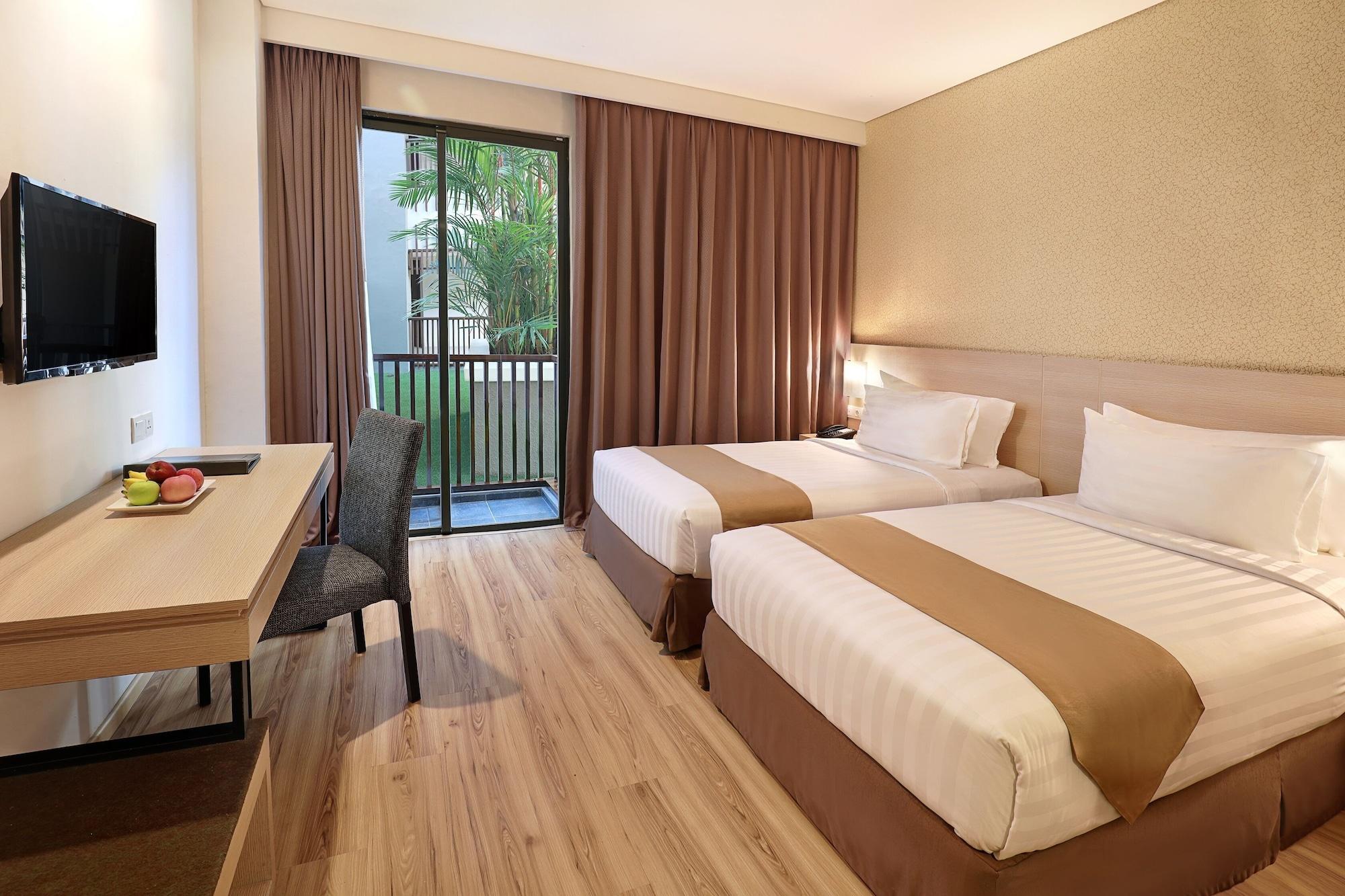 Swiss-Belhotel Соронг Экстерьер фото