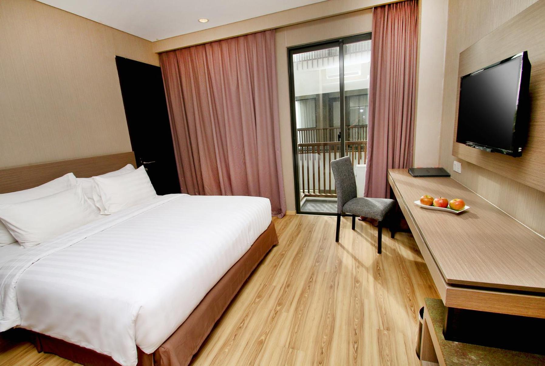 Swiss-Belhotel Соронг Экстерьер фото